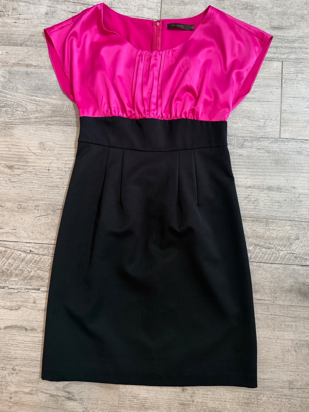 The Limited Y2K Retro 90’s Inspired Fuchsia Cap-Sleeve Sheath Mini Dress